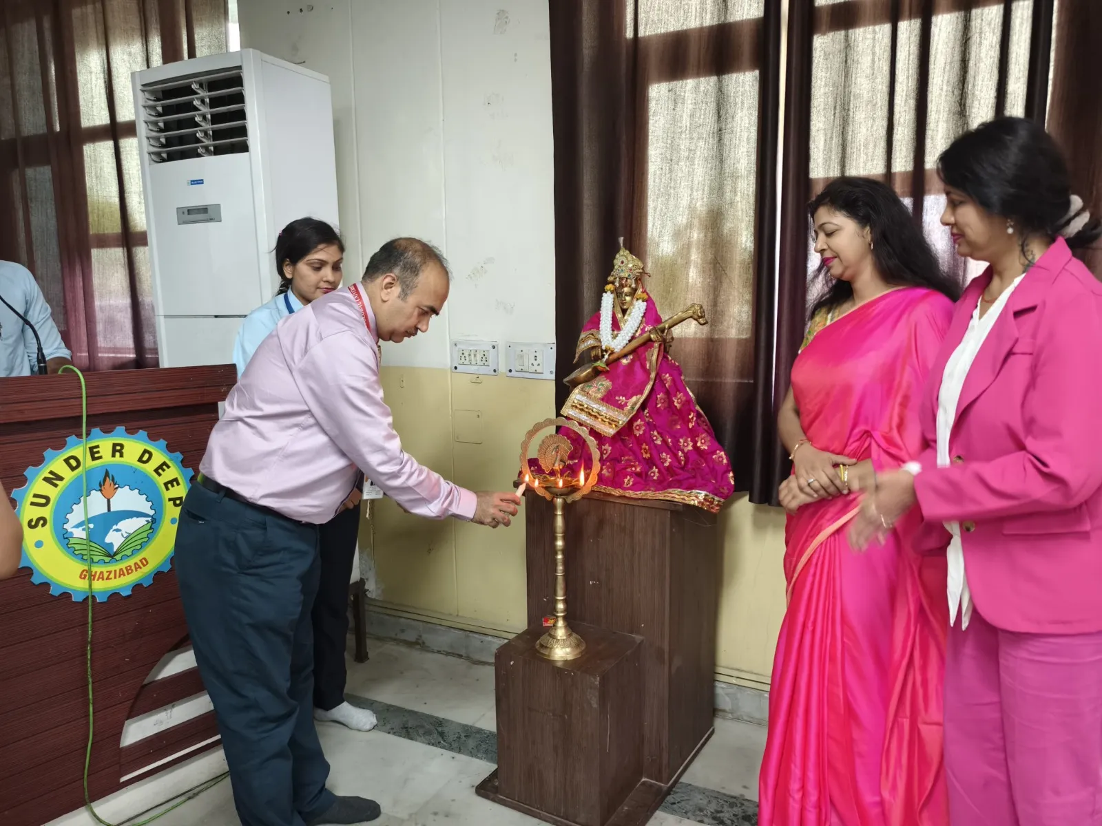 Merakii BrandPro in Sundardeep Engineering College